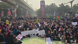 ফের শাহবাগ মোড়ে অবস্থান ইনকিলাব মঞ্চের