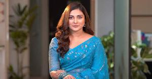 ১৪ বোতল মদসহ আটকের ঘটনায় মুখ খুললেন মেহজাবীন