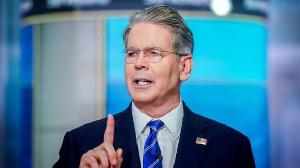 ইরানে এ যাবৎকালের ‘বৃহত্তম বোমাবর্ষণ’, সময় জানালেন মার্কিন মন্ত্রী