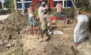 লক্ষ্মীপুরের তিতারকান্দী গ্রামে: দূর্ঘটনায় নিহত একই পরিবারের ৪ জনের দাফন সম্পন্ন