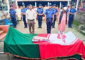কুড়িগ্রামে বীর মুক্তিযোদ্ধা আব্দুল আজিজ সরকারকে রাষ্ট্রীয় মর্যাদায় দাফন 