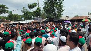 বাউফলে বিএনপির বিক্ষোভে জামায়াত এমপির জনসভায় যেতে পারেননি সেতুমন্ত্রী