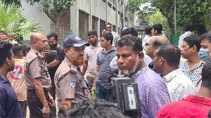 আদালত প্রাঙ্গণে বিএনপি নেতাকে লক্ষ্য করে গুলি, ২ জন গুলিবিদ্ধ