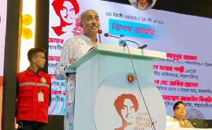 প্রধানমন্ত্রী বিশ্বাস করেন জনগনের টাকায় বিলাসিতা নয় : আইন মন্ত্রী