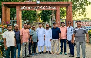 দীর্ঘ ২৫ বছর পর এক ফ্রেমে রাংগুনীয়া কলেজ ছাত্রদলের ২০০১ কমিটির নেতৃবৃন্দ