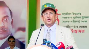 ২ মাসের মধ্যে স্কুল ড্রেস, চলতি বছরেই শিক্ষার্থীদের জন্য মিড ডে মিল চালু : শিক্ষামন্ত্রী