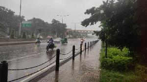 ঢাকাসহ ৮ অঞ্চলে ঝড়-বৃষ্টির আভাস