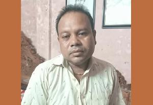 ঋণের বোঝা ও দালাল চক্রের থাবায় সর্বস্বান্ত  নরসিংদীর ব্যবসায়ী সুমন, প্রাণনাশের শঙ্কায়