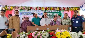 কালীগঞ্জে অস্বচ্ছল মেধাবী শিক্ষার্থী, দুঃস্থ নারী ও ক্ষুদ্র নৃগোষ্ঠীর মাঝে বিভিন্ন উপকরণ বিতরণ