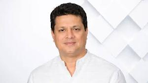 গণপূর্তের কাঠের কারখানায় দুনীতির মহোৎসব গণপূর্ত মন্ত্রীকে ভুগোল বোঝালো প্রকৌশলীরা