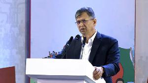 আওয়ামী লীগ আর দেশে রাজনীতি করতে পারবে না: স্বরাষ্ট্রমন্ত্রী