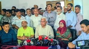 ১২ সপ্তাহের মধ্যে দেশের প্রতিটি উপজেলায় ফ্যামিলি কার্ড বিতরণ হবে: সমাজকল্যাণমন্ত্রী