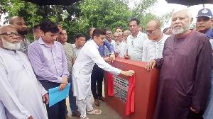 দেবীগঞ্জে পঞ্চগড় গেটের ভিত্তিপ্রস্তর স্থাপন “প্রতিমন্ত্রী ফরহাদ হোসেন আজাদ”