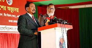 ইস্ট বেঙ্গল রেজিমেন্ট ‘প্রতিরোধ না করলে’ দেশ এখনও পাকিস্তান থাকত: স্পিকার