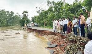 শেরপুরে ভারী বৃষ্টি ও পাহাড়ি ঢলে ক্ষতিগ্রস্ত ফসল ও যোগাযোগ ব্যবস্থা