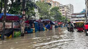 ৪৮ ঘণ্টার বৃষ্টিতে ঢাকায় আবারও জলাবদ্ধতার আশঙ্কা