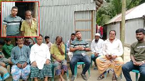 মানসিক প্রতিবন্ধী ইদ্রিসের মাথা গোঁজার ঠাঁই, ঘর উপহার দিল ত্রিশাল মানবকল্যাণ ফাউন্ডেশন