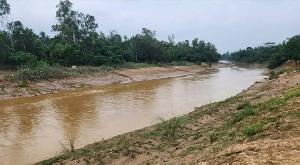 মহারশি নদীভাঙ্গন ঠেকাতে পুুনঃখনন ও বাঁধ নির্মাণের দাবি