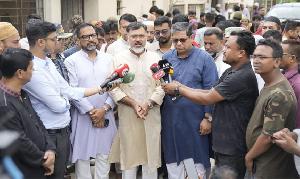 লাইসেন্সবিহীন চালকদের ছাড় নয়, বিআরটিএর সঙ্গে সমন্বয় করে অভিযান: ডিএনসিসি প্রশাসক