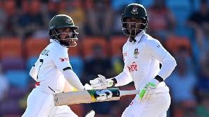টেস্ট ইতিহাসের অন্যতম সেরা দিন পার করল বাংলাদেশ