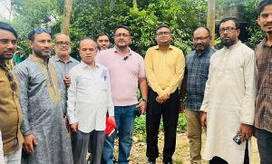 পদুয়ার মসজিদ উন্নয়নে ৩ লাখ টাকা বরাদ্দ, কাজ শুরুর আগে এলজিইডি প্রকৌশলীর পরিদর্শন