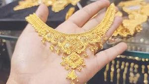 সোনার দামে বড় লাফ, ভরিতে বাড়ল কত