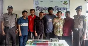 ইপিজেডের আমবাগানে জুয়ার আসরে পুলিশি হানা, আটক ৬
