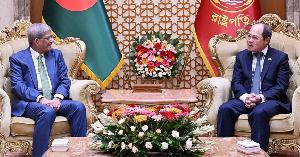 বাংলাদেশিদের জন্য ভিয়েতনামের ভিসা সহজ করার আহ্বান রাষ্ট্রপতির