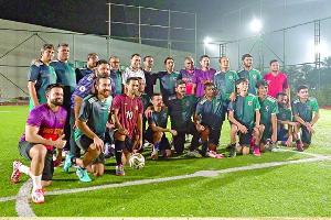বসুন্ধরা স্পোর্টস সিটিতে জমজমাট গুলশান-চট্টগ্রাম ক্লাব দ্বৈরথ