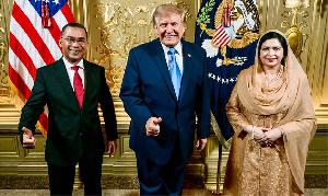 ট্রাম্পের সঙ্গে প্রধানমন্ত্রী তারেক রহমানের ছবি প্রকাশ