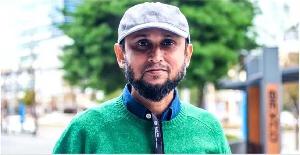 রবীন্দ্রনাথের গ্রাফিতিতে কালি, সরকারকে সতর্কবার্তা ফারুকীর