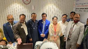 অতিথি গ্রুপ ও লায়ন্স ক্লাব অব ঢাকা গুলশান অতিথির উদ্যোগে দিনব্যাপী স্বেচ্ছায় রক্তদান কর্মসূচি