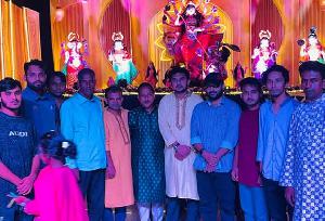 লোহাগাড়ায় নেতাকর্মীদের নিয়ে পূজামণ্ডপে এনসিপির সদস্য সচিব রিজভী 