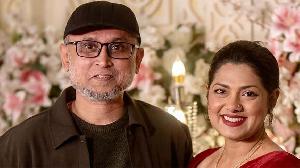 অপদার্থদের কথায় কান দেওয়ার সময় নেই: বিচ্ছেদের গুঞ্জনে ফারুকী