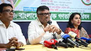 ধ্বংসস্তূপের মধ্য থেকে অর্থনৈতিক পুনর্গঠনে কাজ চলছে : হুইপ দুলু