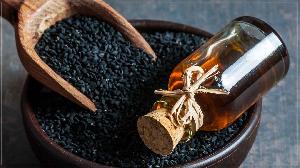 জয়েন্টের ব্যথা কমাতে পারে কালিজিরার তেল