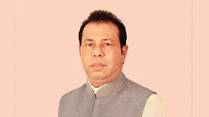 সেই পিয়ন পানি জাহাঙ্গীরের বিরুদ্ধে ১০০ কোটি টাকার অর্থপাচারের মামলা