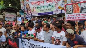 প্রেস ক্লাবে সালমান ভক্তদের ঢল, দাবি পাঁচ দফা