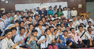 ঢাকা কলেজ ও আইডিয়াল কলেজের শিক্ষার্থীদের মধ্যে ‘শান্তিচুক্তি’