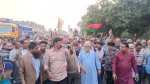 গাংনীতে বিএনপির মনোনীত প্রার্থী আমজাদ হোসেনের ধানের শীষের মিছিল পরিণত হয় মিছিলের নগরী