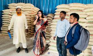 কালীগঞ্জে পাটজাত মোড়ক না ব্যবহারে ভ্রাম্যমাণ আদালতের জরিমানা