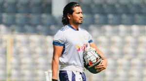 বিপিএলের নিলাম থেকে বাদ পড়ায় ক্ষুব্ধ বিজয়