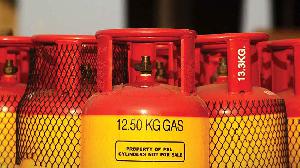 এলপিজির দাম বাড়ল ৩৮ টাকা